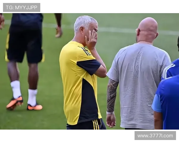 穆帅曝皇马三人免黄牌裁判内幕